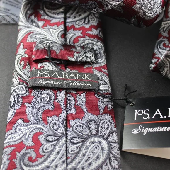 Jos. A. Bank Silk Tie NWT Signature Collection Red Paisley 3.5" Wide 59" Long - Picture 7 of 9